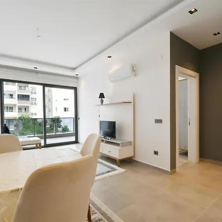 0004 Cozy 1 Bedroom For Rent In A Modern Residential Complex With Facilities , Mahmutlar Apartment