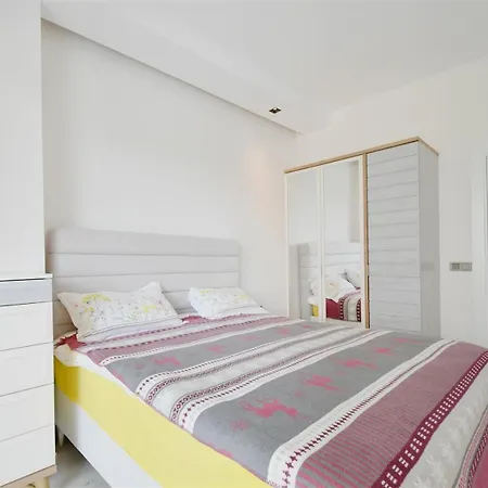 0004 Cozy 1 Bedroom For Rent In A Modern Residential Complex With Facilities , Mahmutlar Apartament *